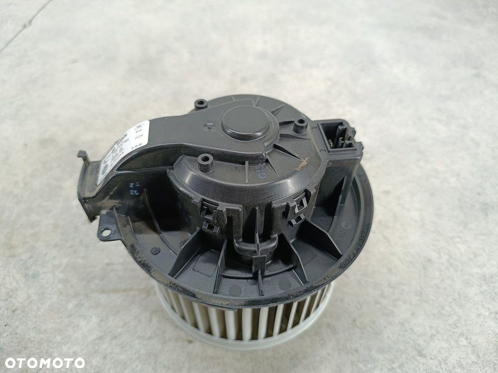 WENTYLATOR NAWIEWU, DMUCHAWA VW UP! 1S1819015A  0130115563  BOSCH VISTEON - 7