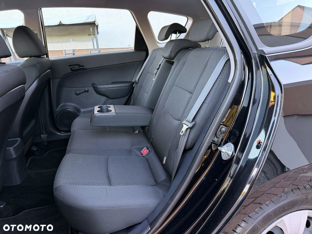 Hyundai i30 i30cw 1.4 blue Comfort - 16