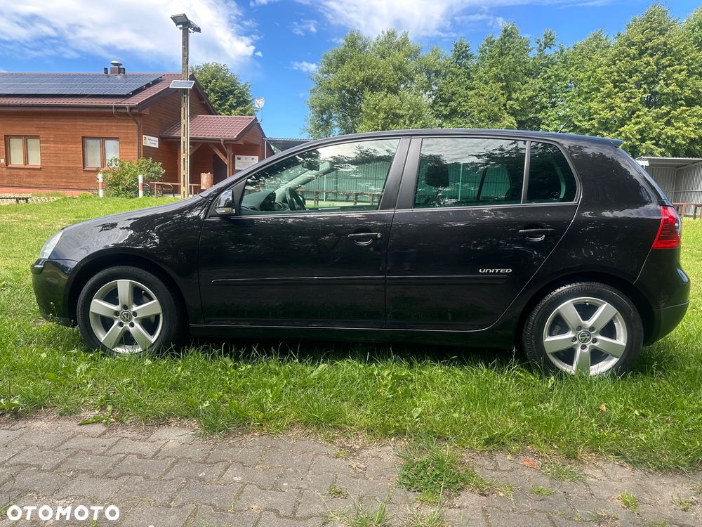 Volkswagen Golf 1.6 United - 1