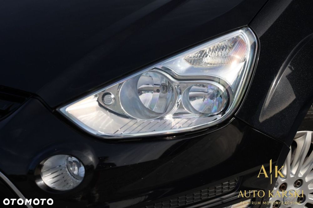 Ford S-Max - 12