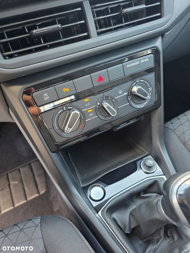 Volkswagen T-Cross 1.0 TSI United - 28