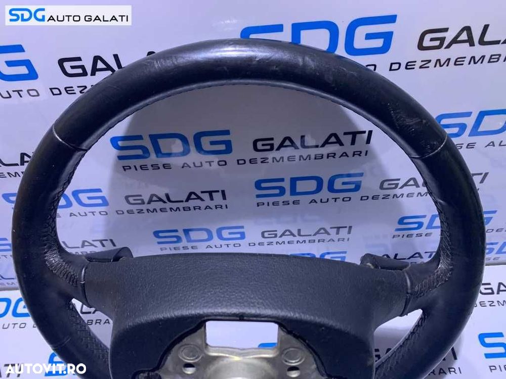 Volan Piele in 3 Spite VW Golf 5 GT 2004 - 2008 Cod: 1K0419091CJ / 1K0419091M - 15