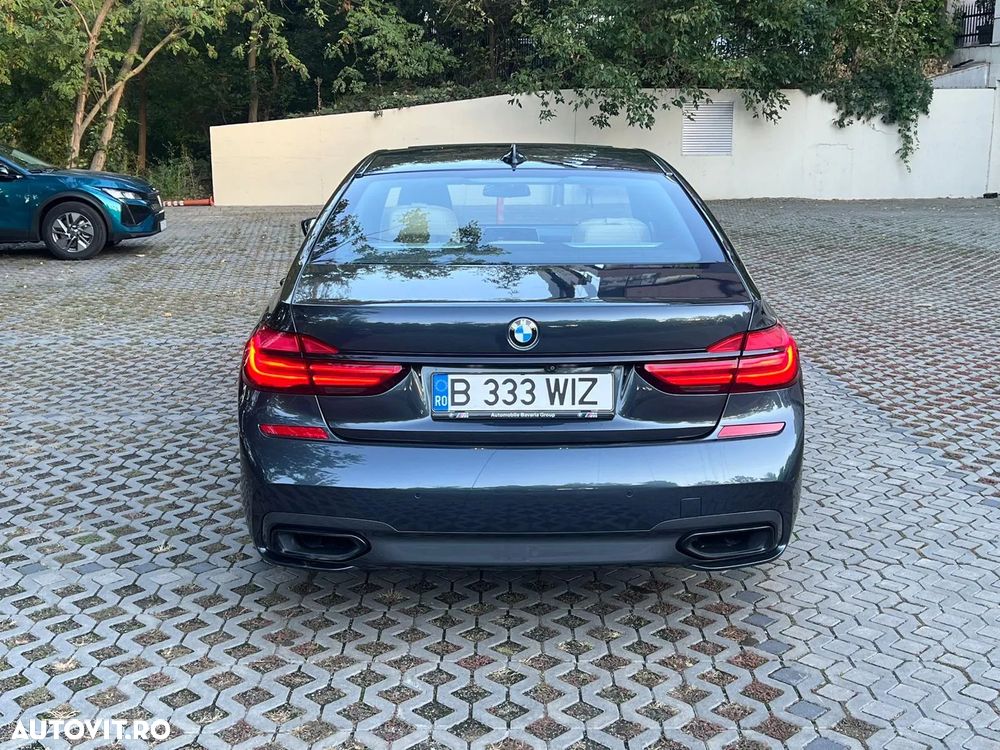 BMW Seria 7 750i xDrive Edition Exclusive - 13