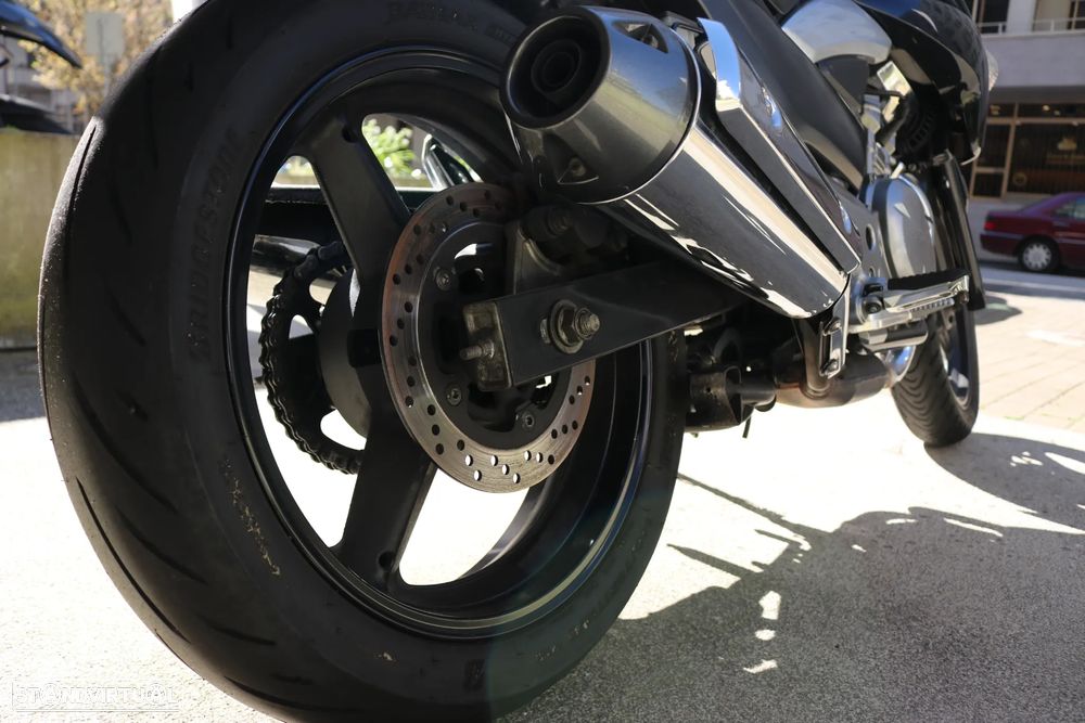 Suzuki Inazuma 250 - 6