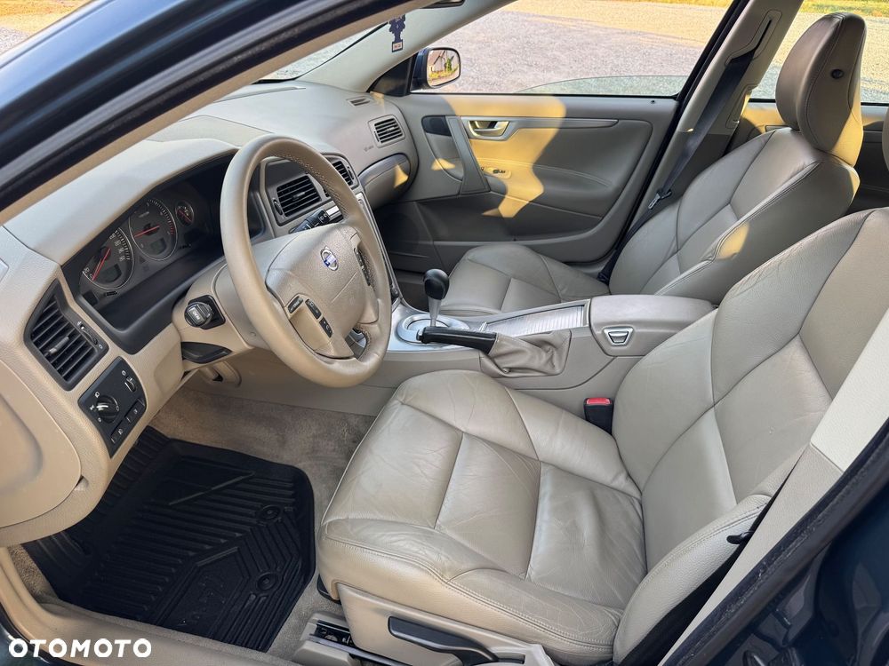 Volvo V70 D5 - 40