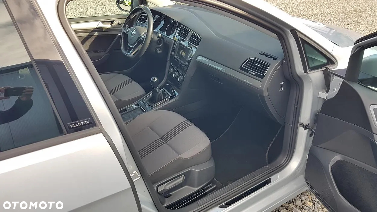 Volkswagen Golf 1.4 TSI BlueMotion Technology Allstar - 28