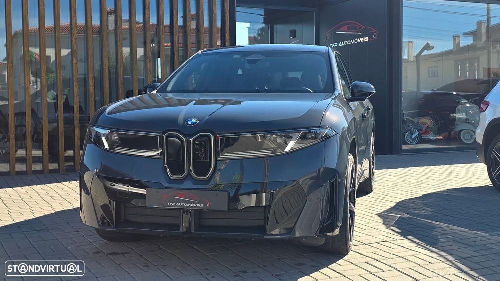 BMW iX3 50 xDrive Pack Desportivo M Pro foto 2