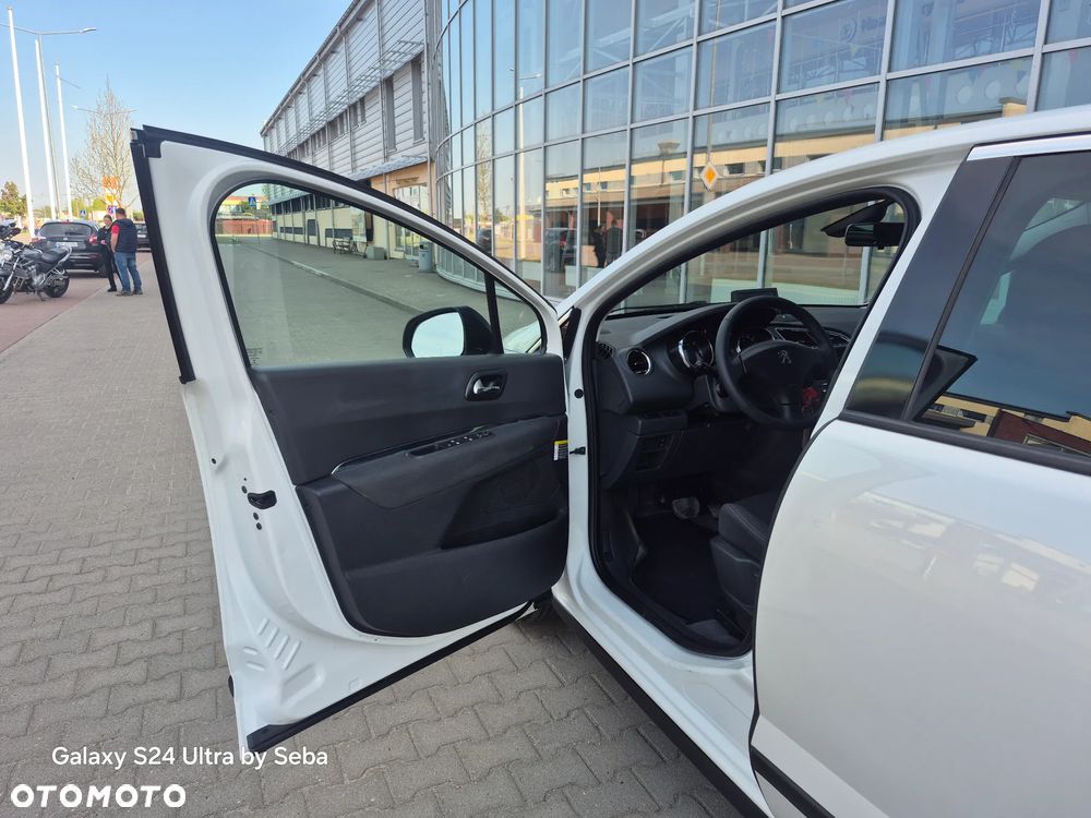 Peugeot 3008 e-HDi 115 ETG6 Stop&Start Business-Line - 11