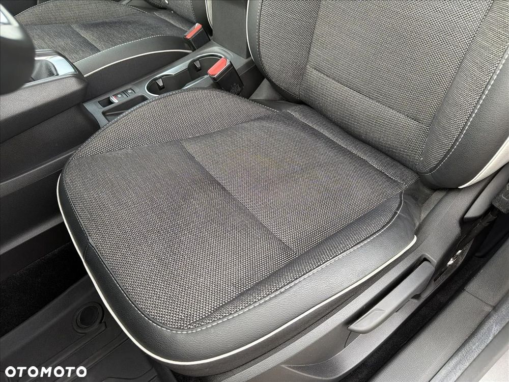 Renault Captur - 12
