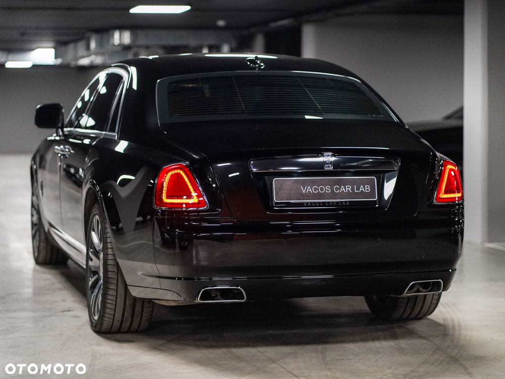 Rolls-Royce Ghost - 6