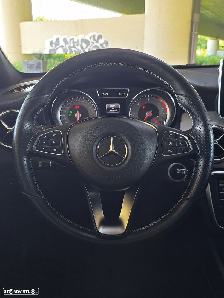 Mercedes-Benz GLA 180 (CDI) d Urban - 21