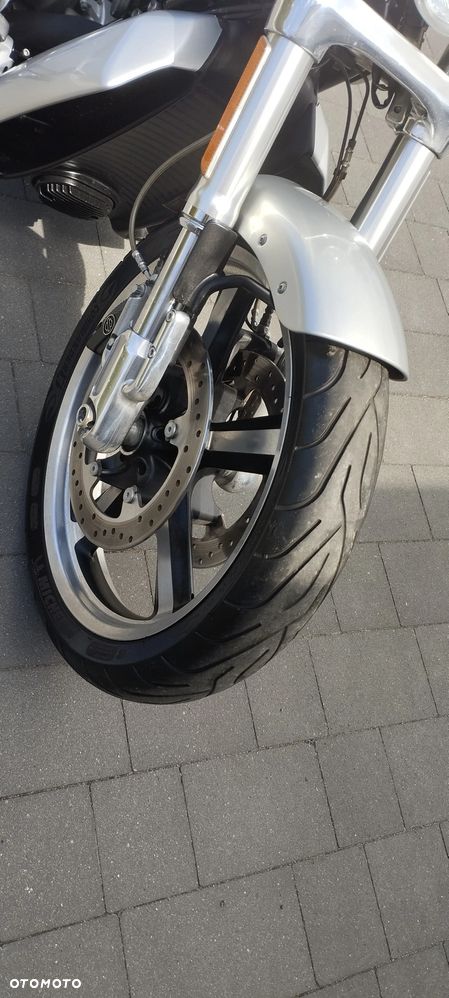 Harley-Davidson V-Rod Muscle - 19