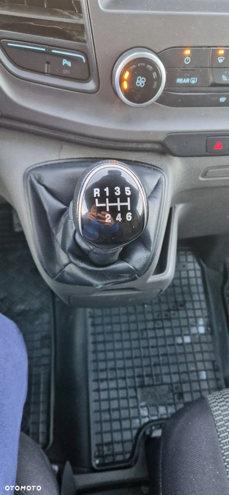 Ford Transit Custom - 16