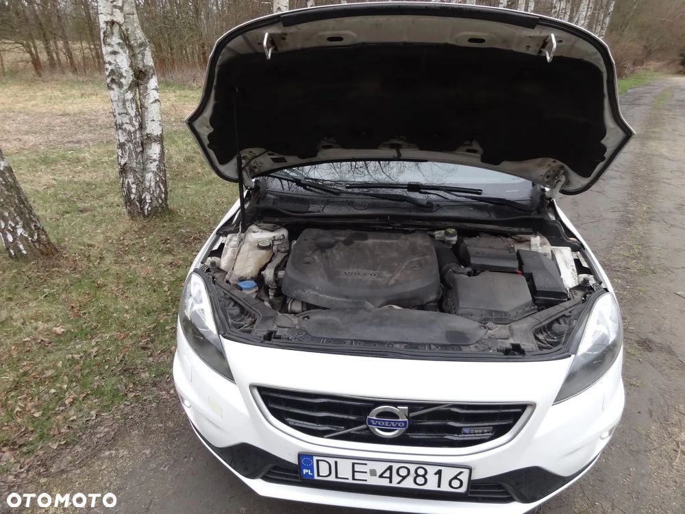 Volvo V40 D3 Geartronic RDesign - 19