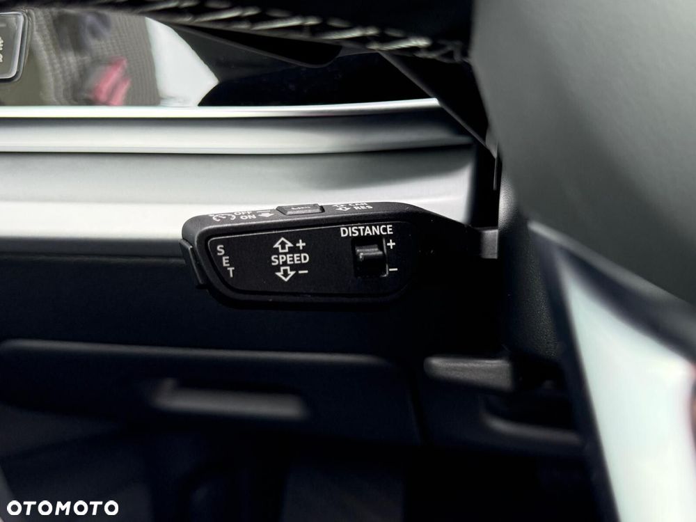 Audi Q8 - 33