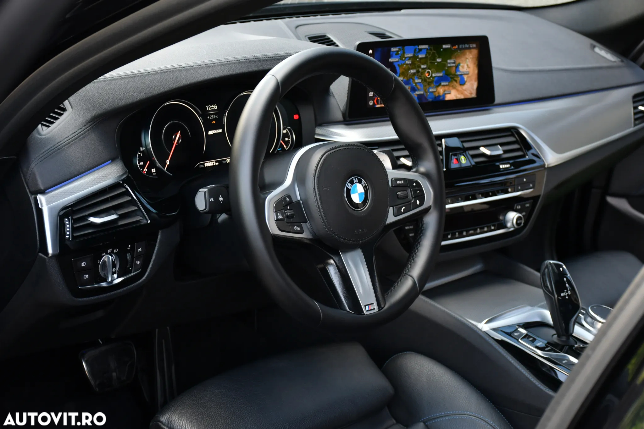 BMW Seria 5 530e iPerformance Aut. - 31