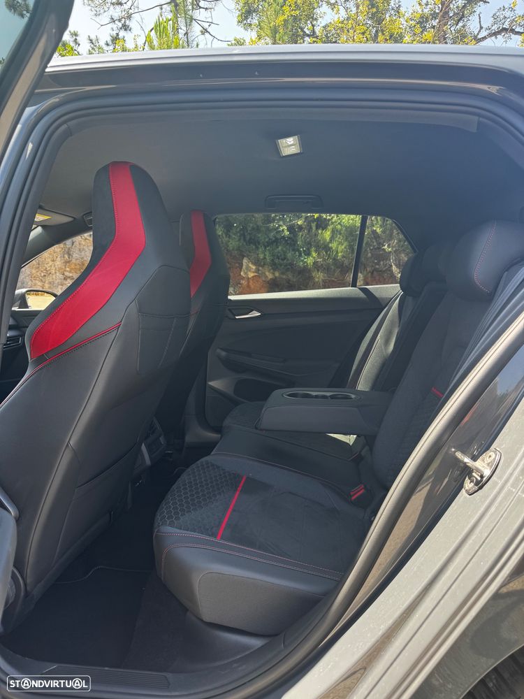 VW Golf 2.0 TSI GTI Clubsport DSG - 13