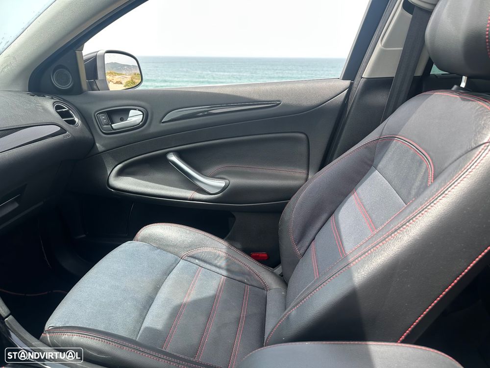Ford Mondeo SW 2.2 TDCi Titanium S - 21