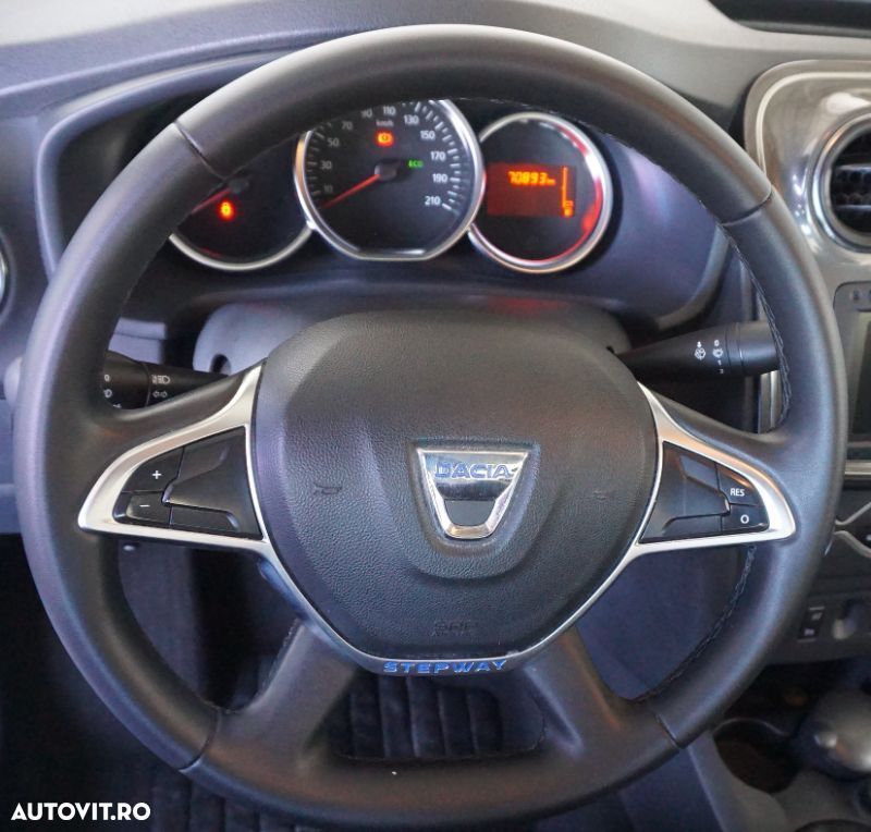 Dacia Logan 0.9 TCe Prestige - 17