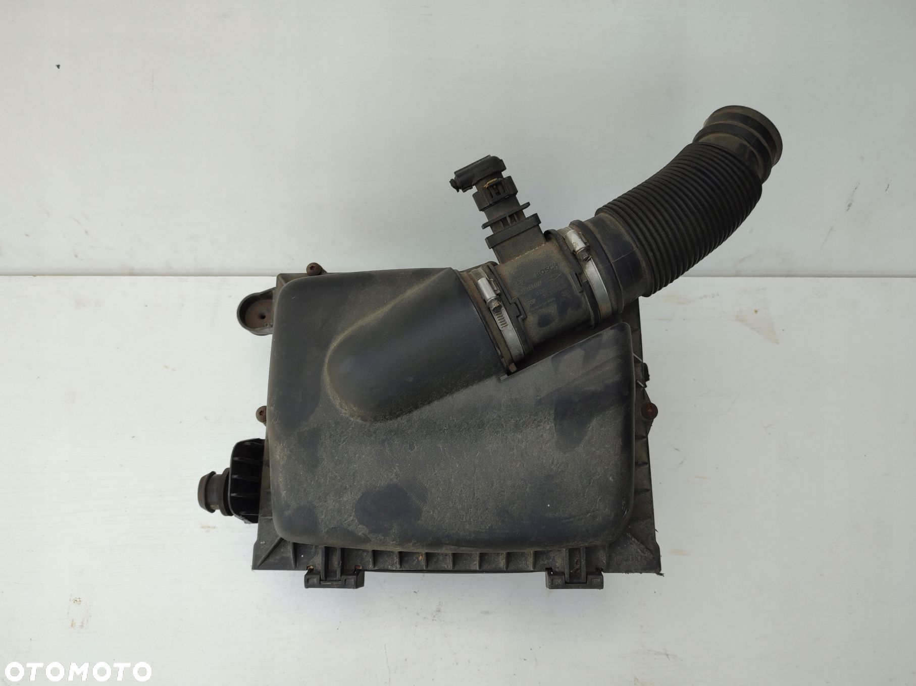 Obudowa filtra powietrza przepływomierz SAAB 9.3 1.9TiD 55559780 - 2
