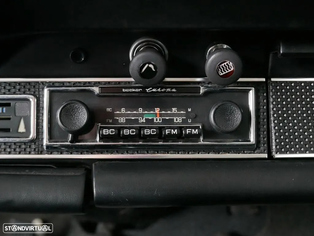 Porsche 911 Série F - 31