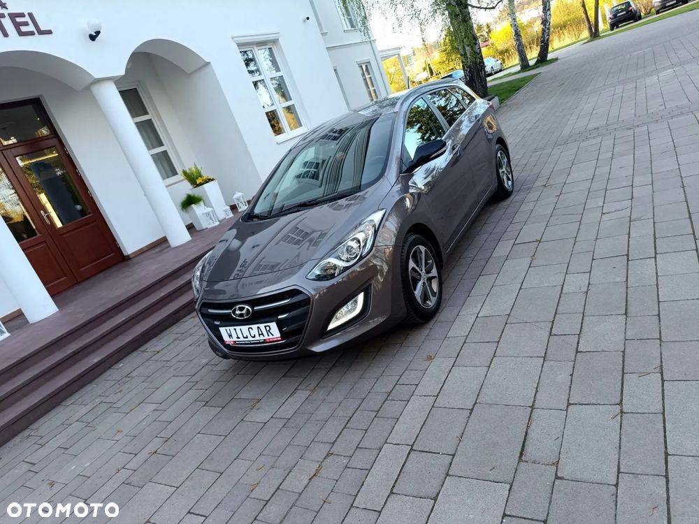 Hyundai i30 blue Kombi 1.6 CRDi Passion - 21