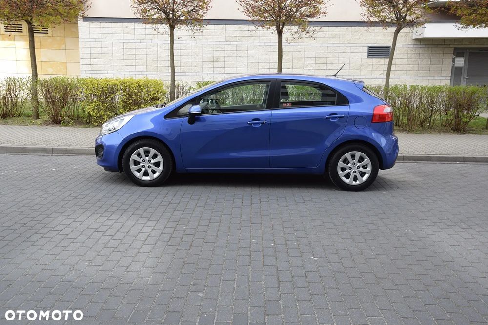 Kia Rio 1.2 XL - 11