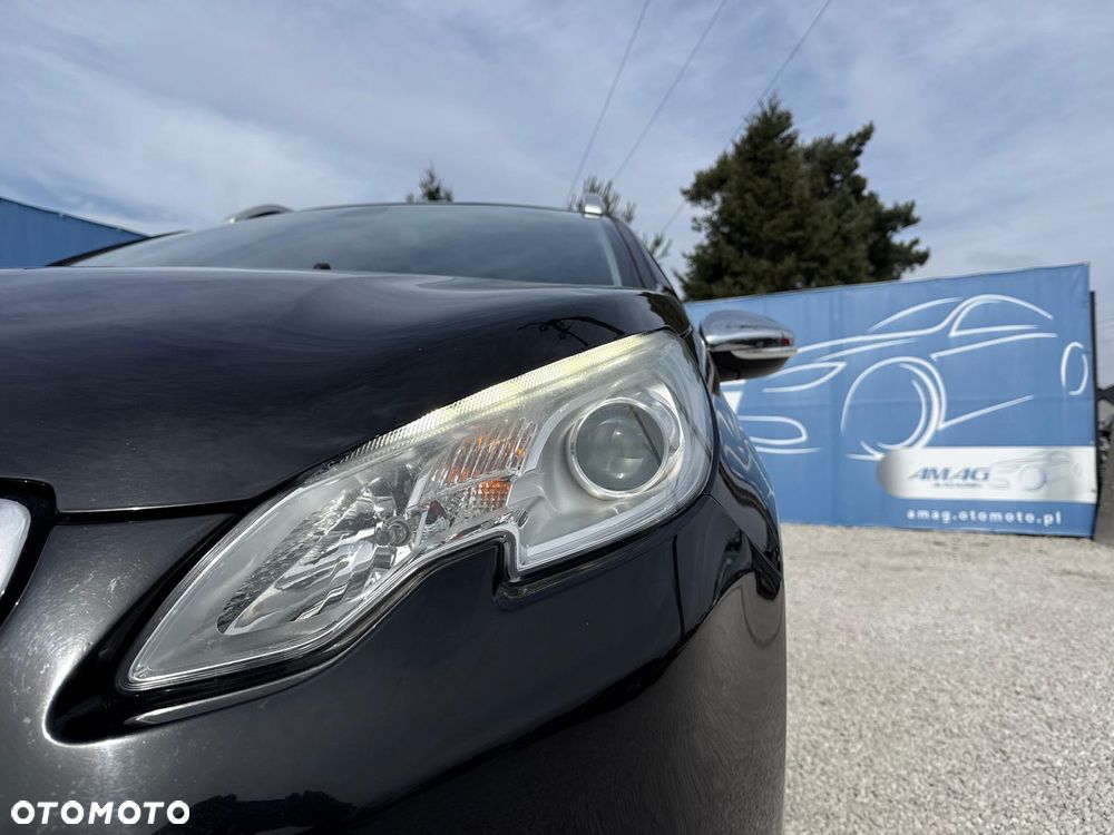 Peugeot 2008 1.6 e-HDi Allure S&S - 11