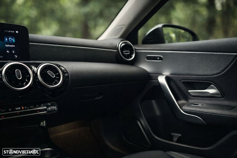 Mercedes-Benz A 250 e 8G-DCT - 12