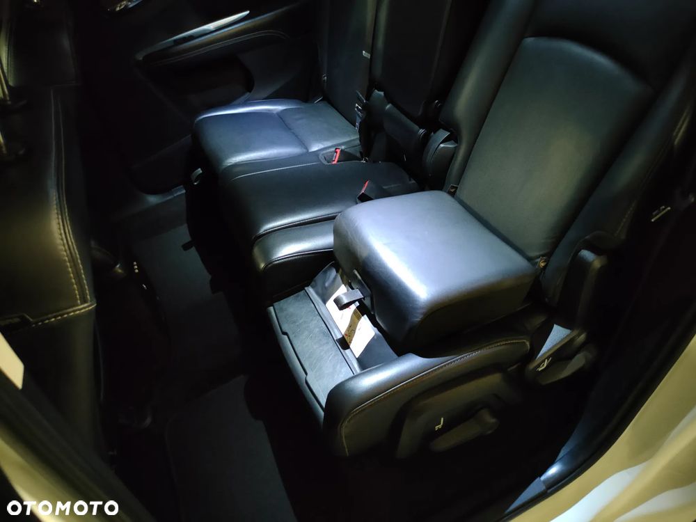 Fiat Freemont 2.0 Multijet 16V DPF Automatik Allrad Lounge - 19