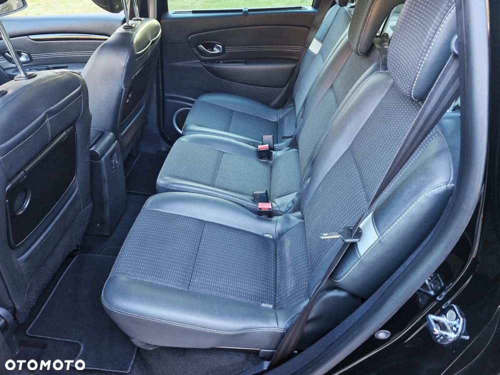 Renault Scenic 1.6 16V 110 Dynamique - 8