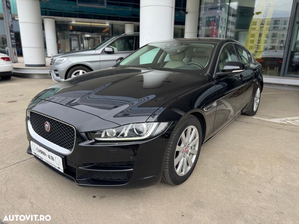 Jaguar XE 20d Aut. Portfolio - 4