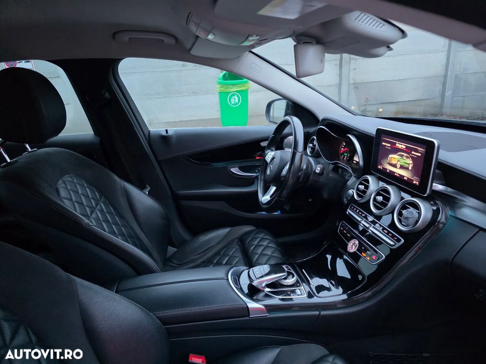 Mercedes-Benz C - 24