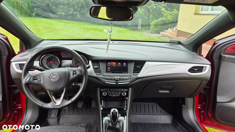 Opel Astra 1.2 T Elegance S&S - 11