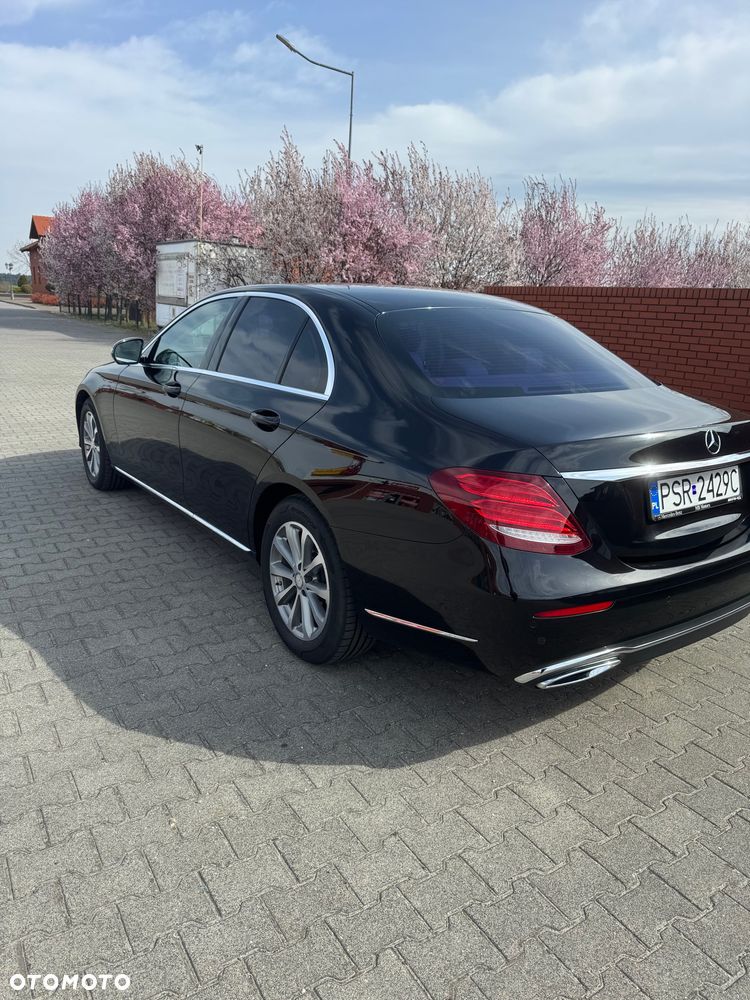 Mercedes-Benz Klasa E 220 d Business Edition 9G-TRONIC - 2