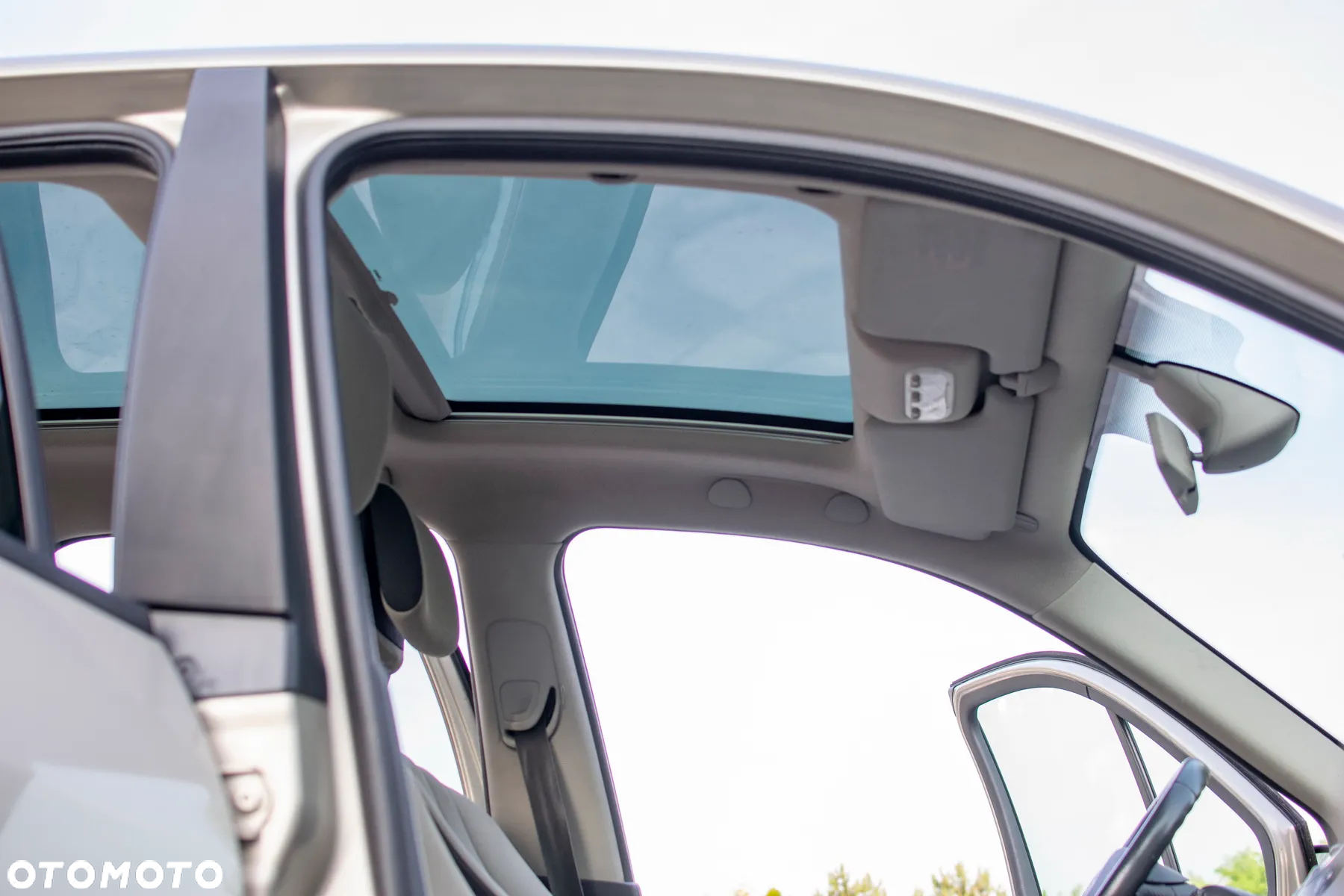 Renault Grand Scenic - 39