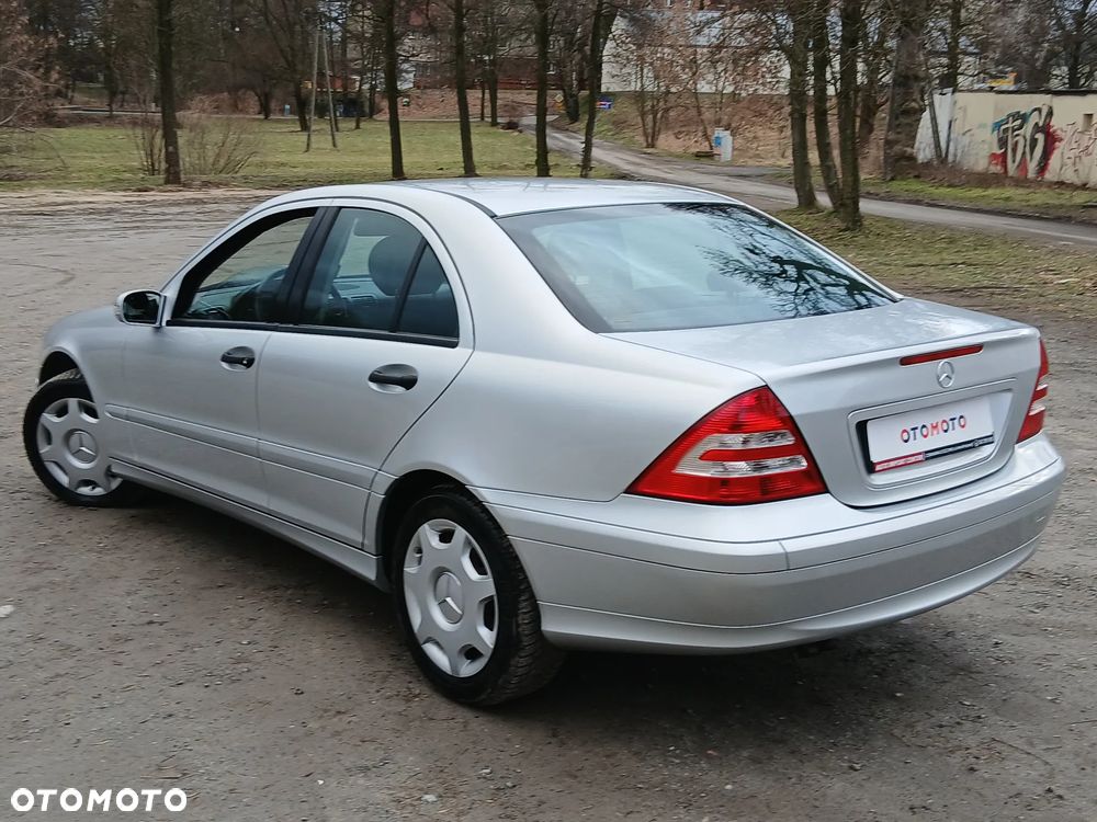 Mercedes-Benz Klasa C 180 Kompressor Classic Starline - 3