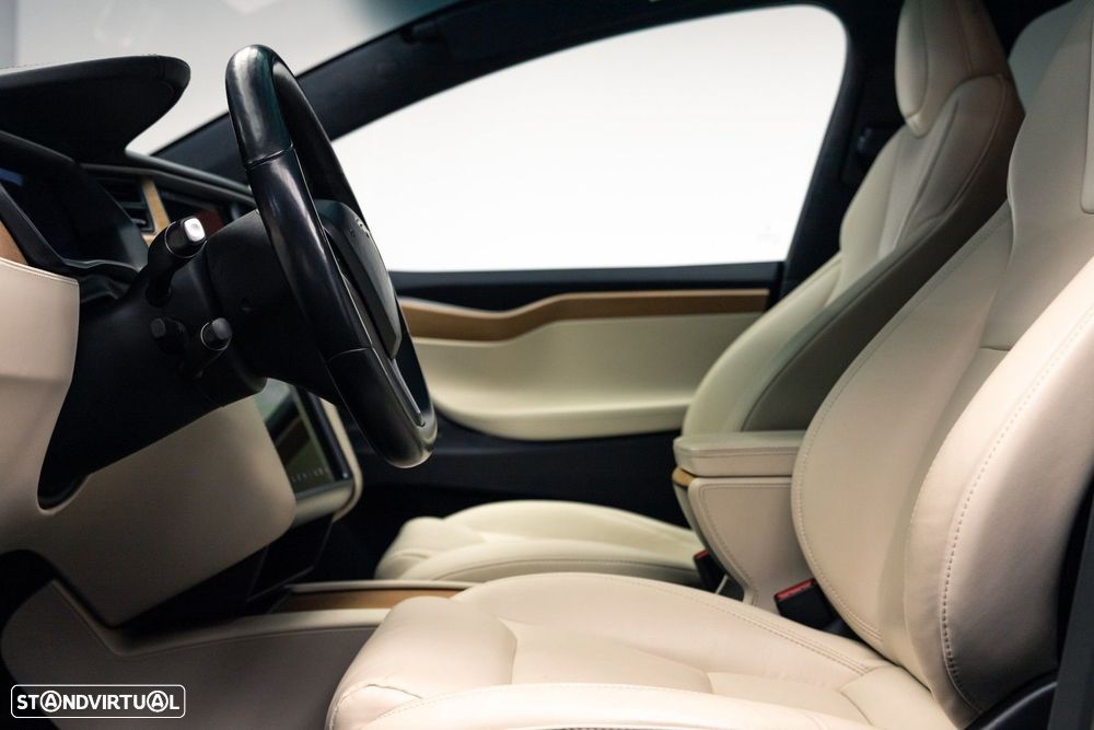 Tesla Model X 100 kWh Long Range AWD - 19