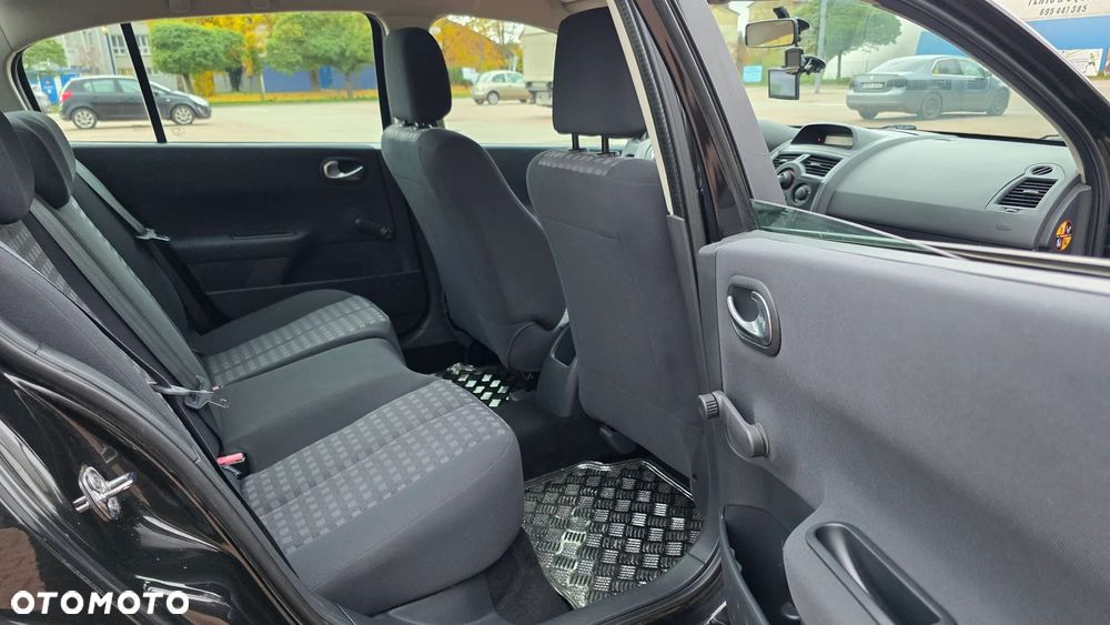 Renault Megane 1.6 Privilege - 20