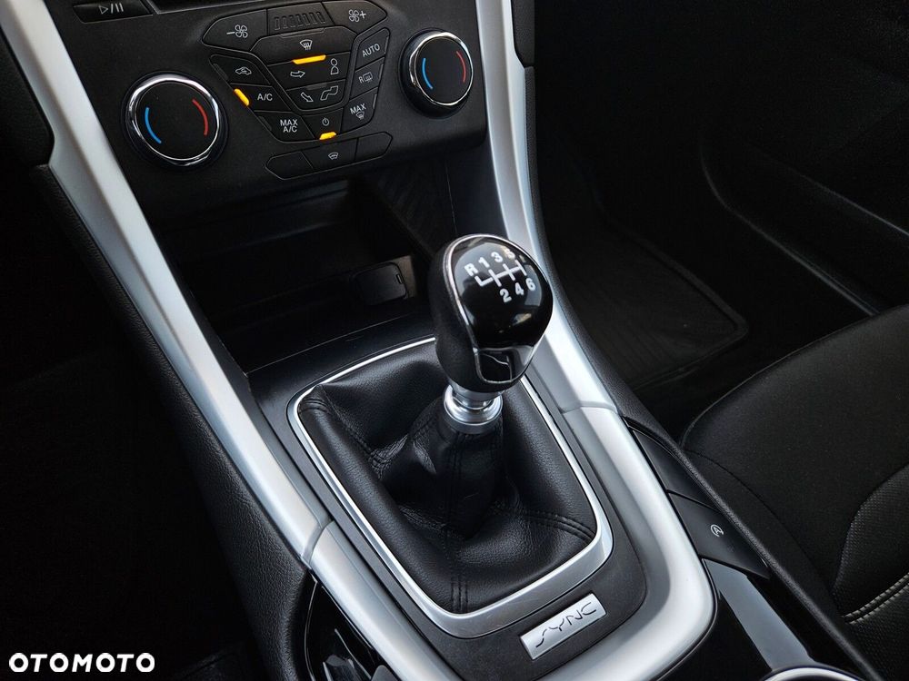Ford Mondeo 1.5 EcoBoost Ambiente - 12