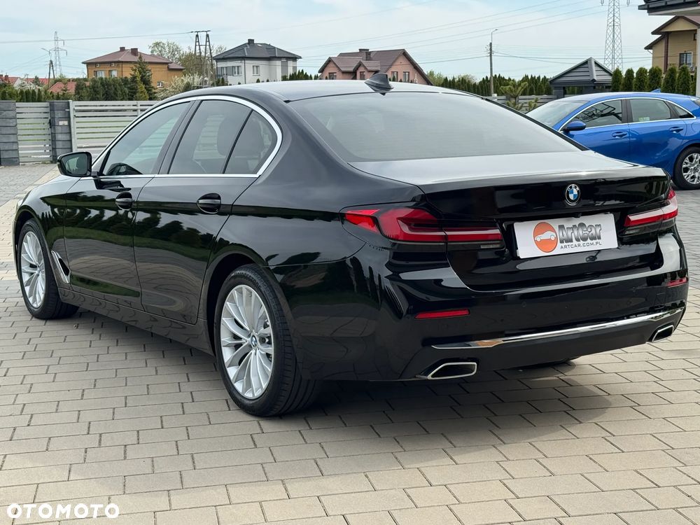 BMW Seria 5 520d xDrive Luxury Line - 10