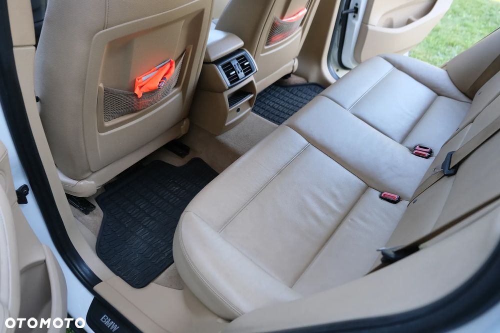 BMW X3 xDrive28i - 13
