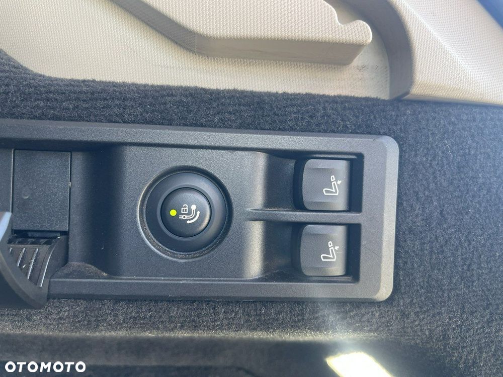 BMW Seria 3 318d - 13