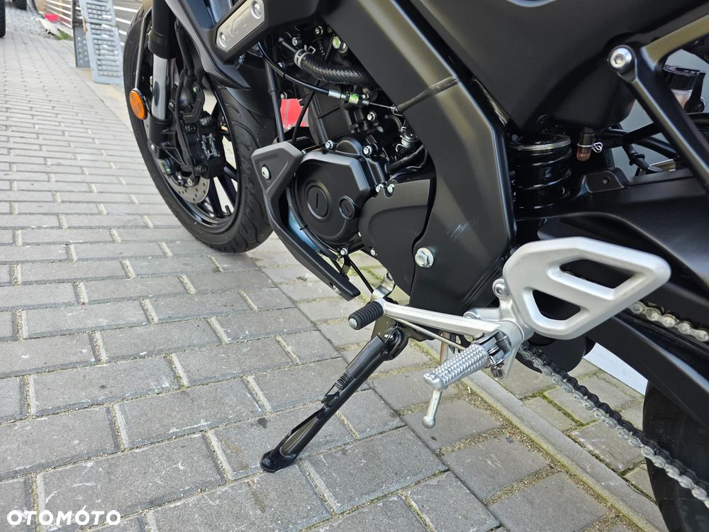 Yamaha MT - 9