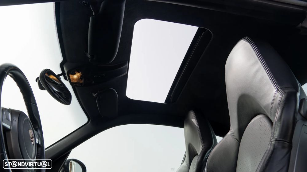 Porsche 911 (997) Carrera S - 31