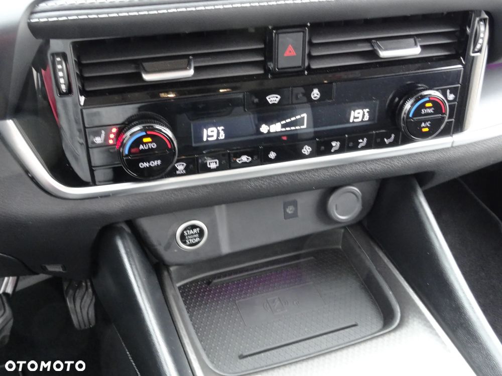 Nissan Qashqai 1.3 DIG-T MHEV Xtronic N-Connecta - 16