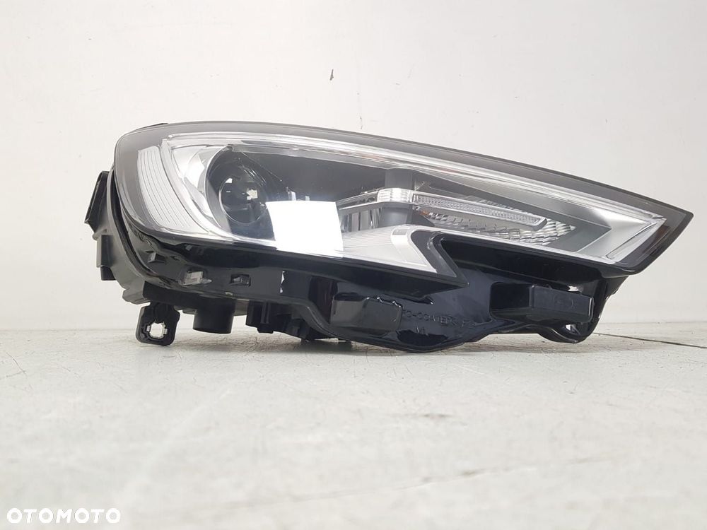 AUDI A3 8V0 LIFT 16-20 LAMPA PRAWA PRZEDNIA XENON + LED 8V0941006E - 5