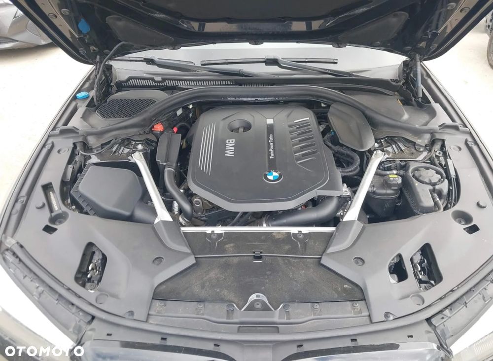 BMW Seria 5 540i GPF Sport - 12