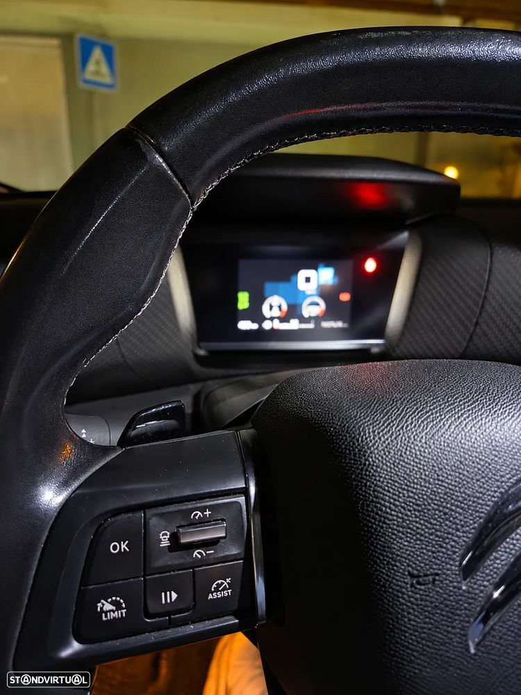 Citroën C4 1.2 PureTech Shine Pack EAT8 - 2