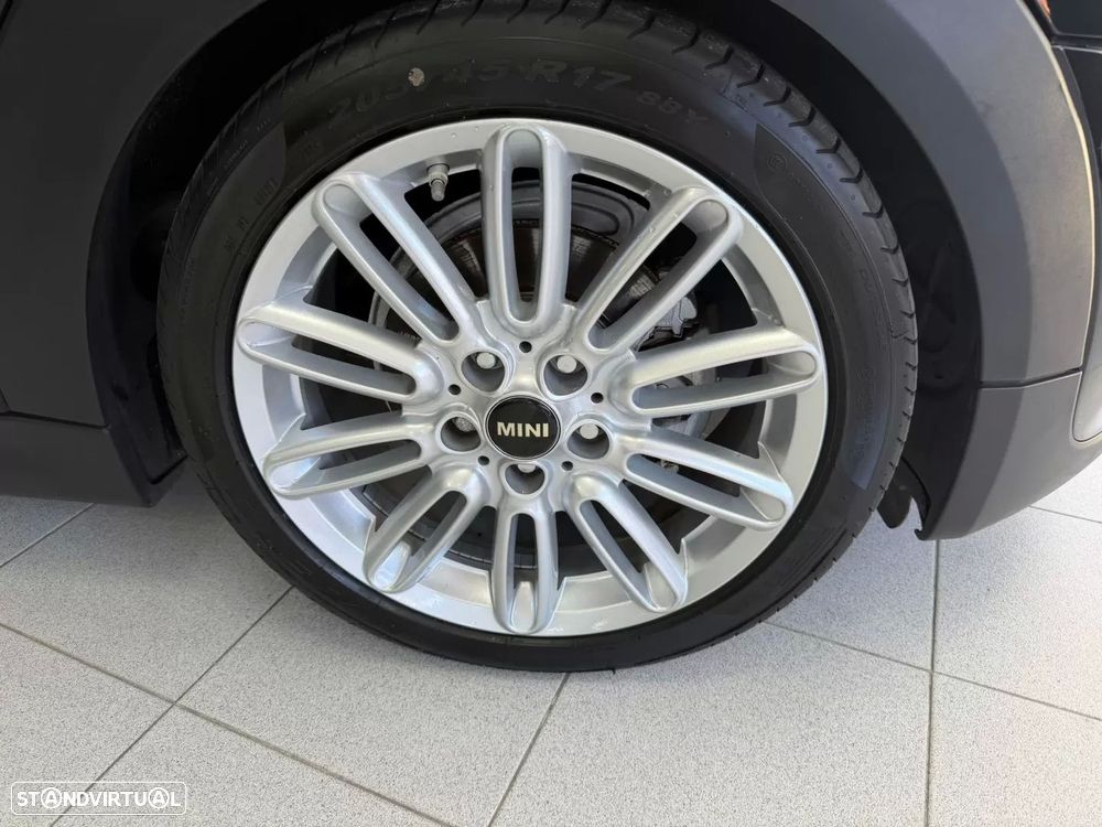 MINI 3 Portas Cooper D - 19